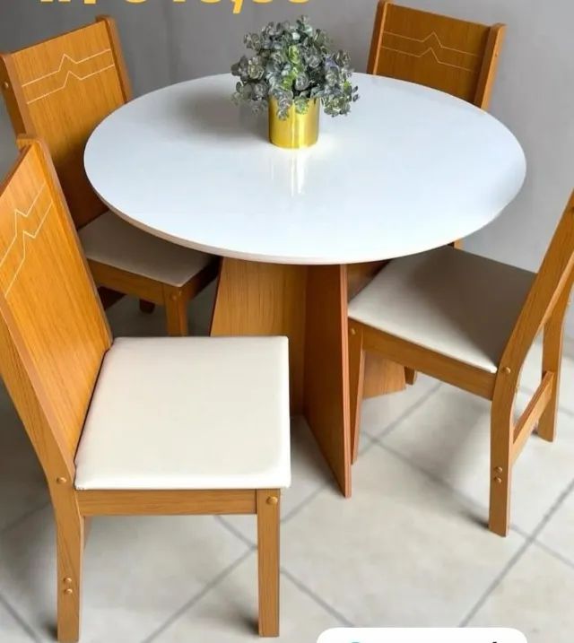Mesa com 4 cadeiras NOVO da loja