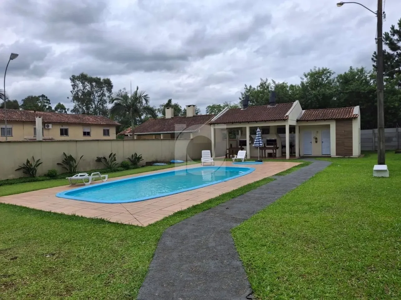Casa com 2 dormitórios para alugar, 75 m² por R$ 1.430,00/mês - São Borja - São Leopoldo/R