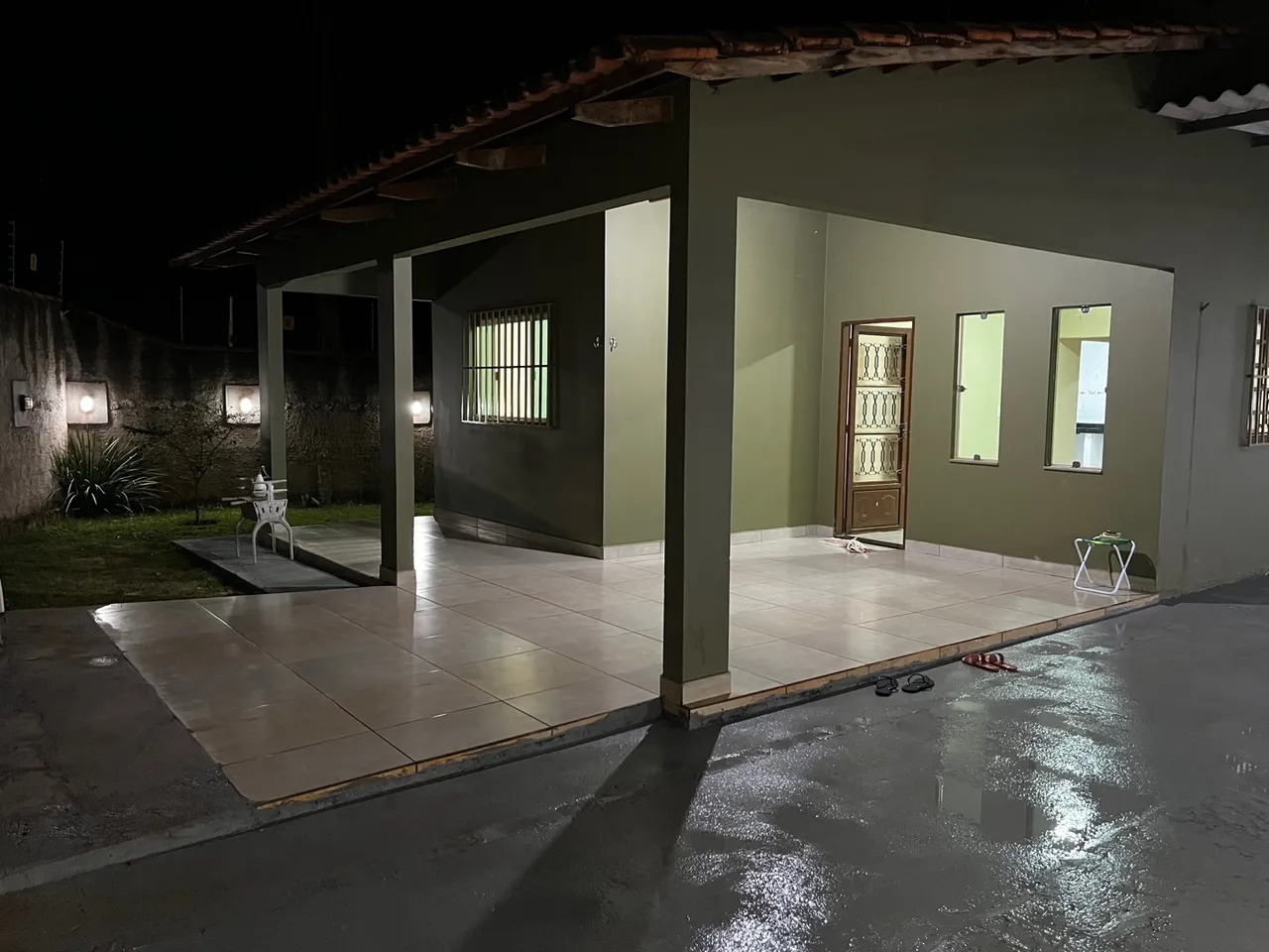 Alugo casa jardim Califórnia