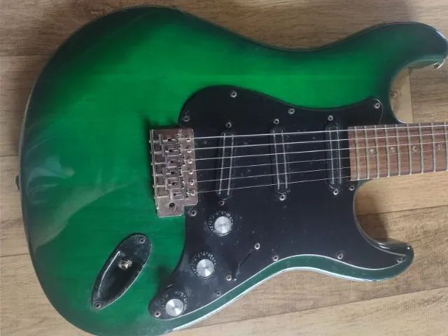 guitarra tagima serie special T 735