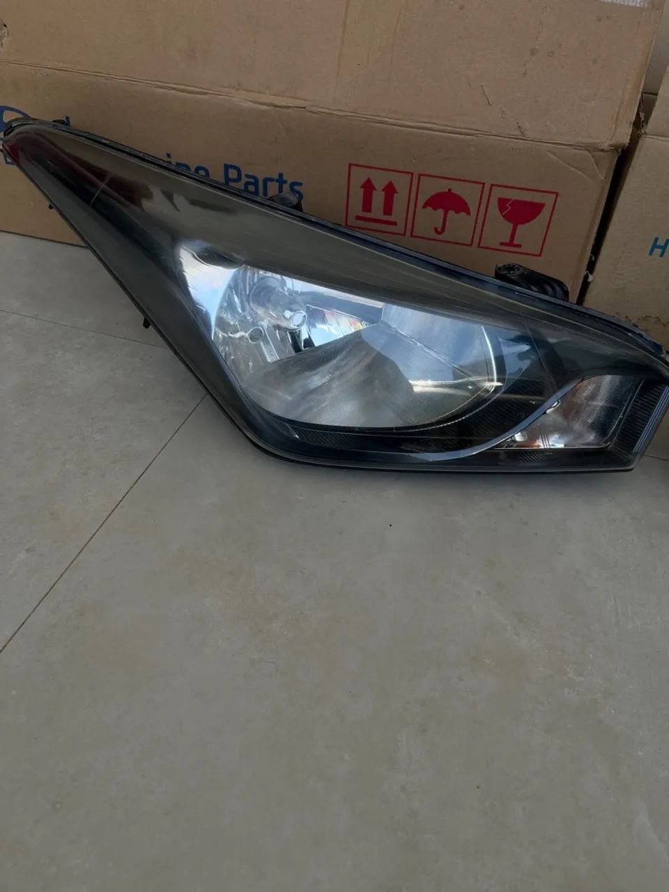 Par de farol HB20 - Foto 2