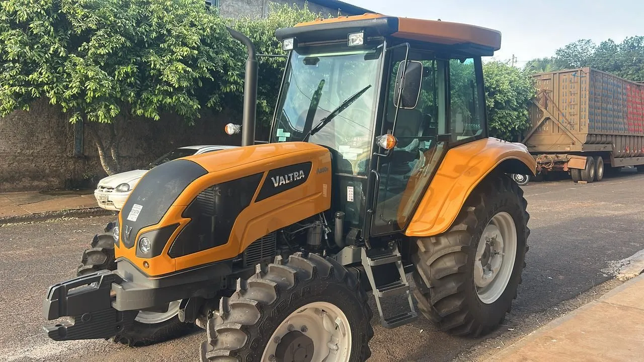Trator Valtra A800R