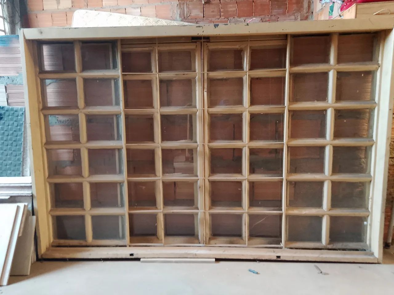 Janela de aço com vidros