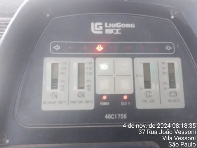 PÁCARREGADEIRA LIUGONG 835, EXCELENTE 7500 HS - Foto 6