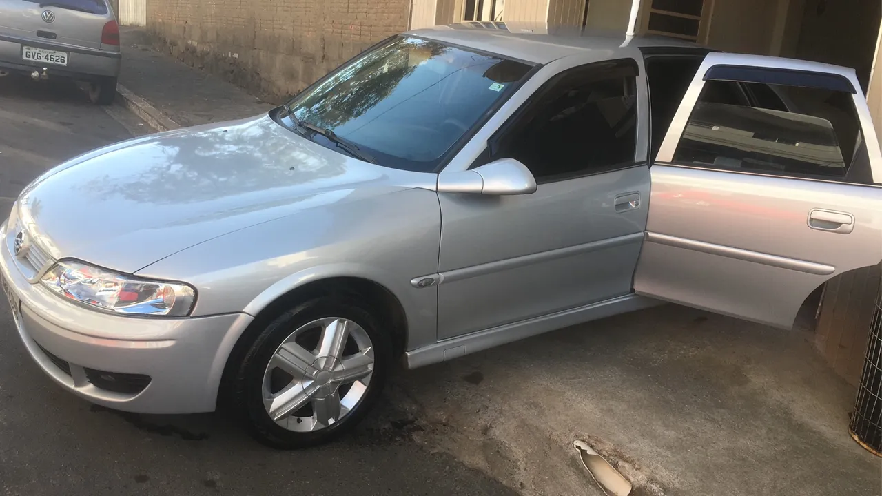 Vectra expression 2005