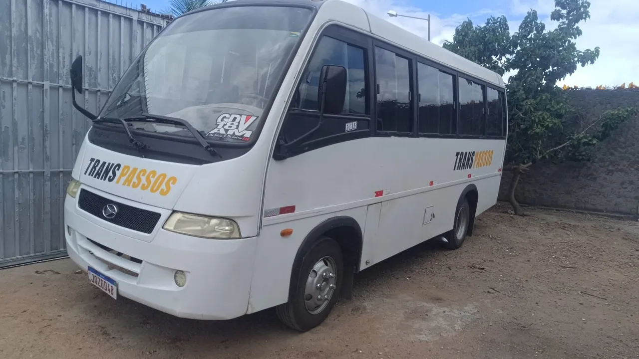 Micro ônibus Volare a8 2005 24 lugares