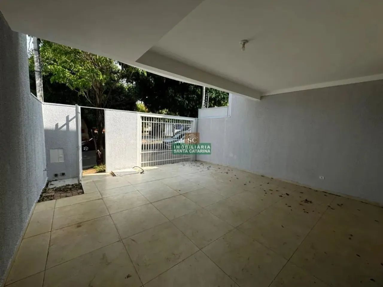 Sobrado à venda em Maringá, Jardim Santa Helena, com 3 suítes, com 184 m² - Foto 5