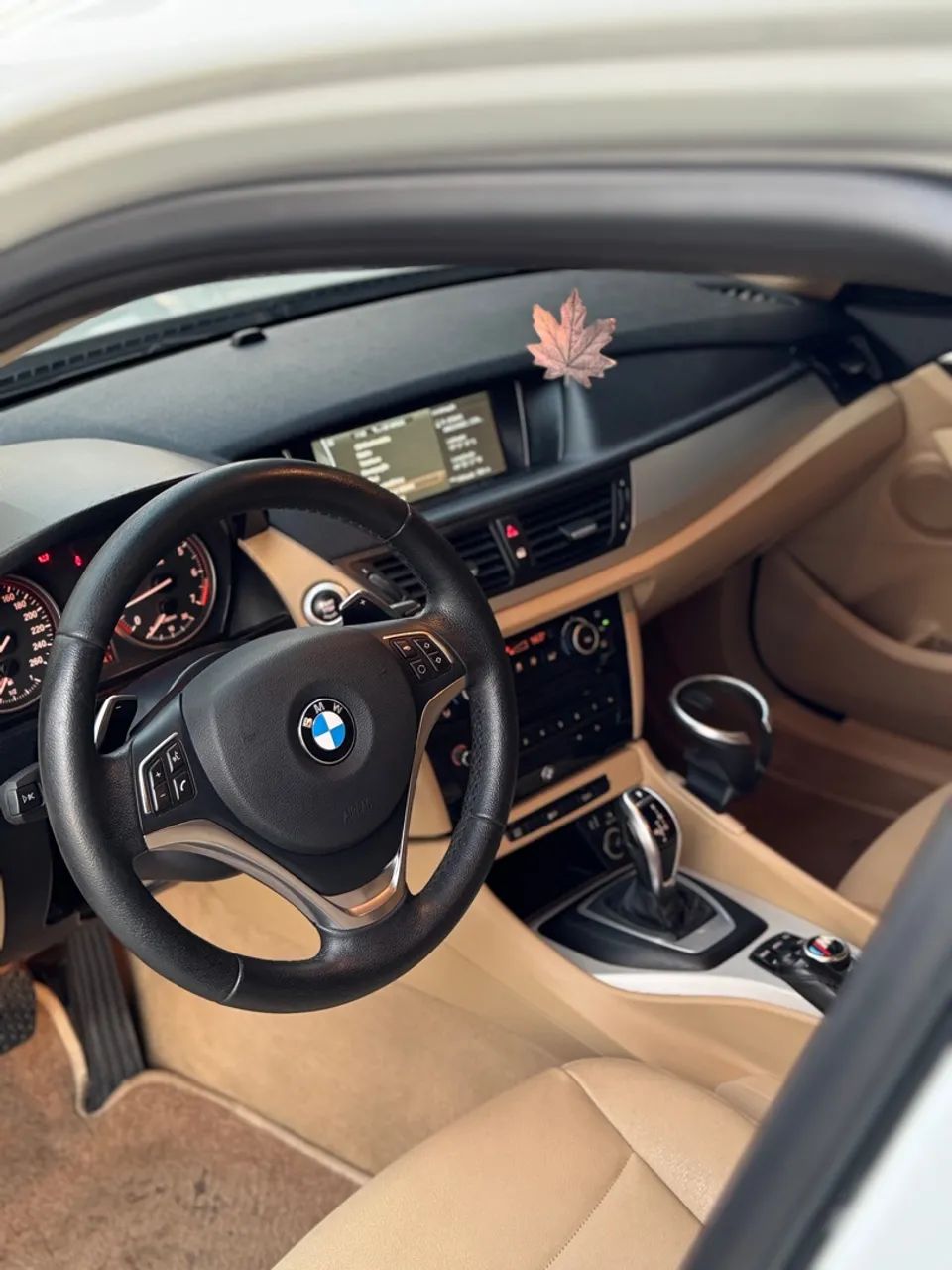 BMW X1 interior Claro  - Foto 3