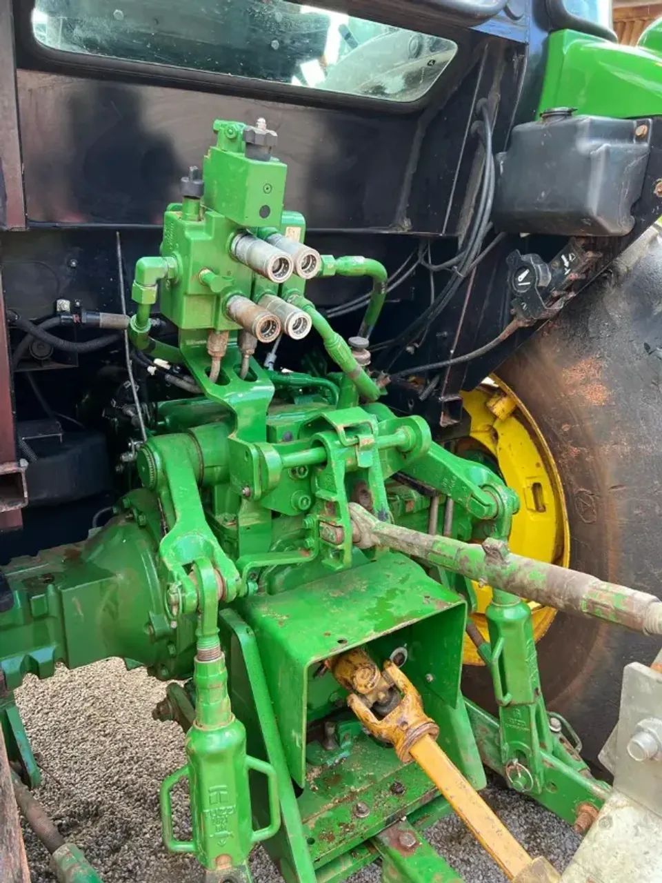 Trator John  Deere  2023 