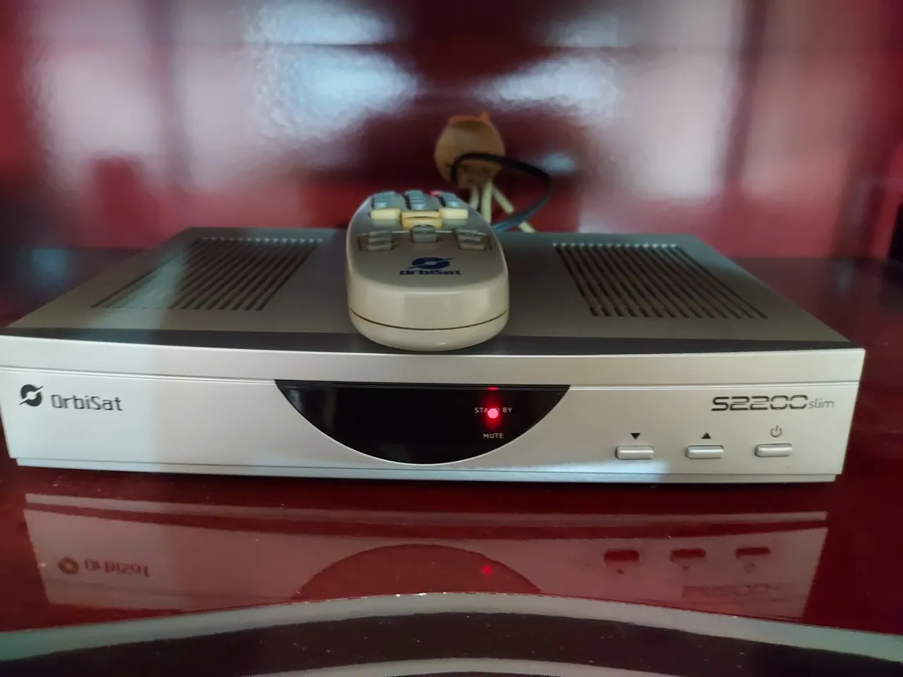 Receptor de Satélite OrbiSat S2200 Slim