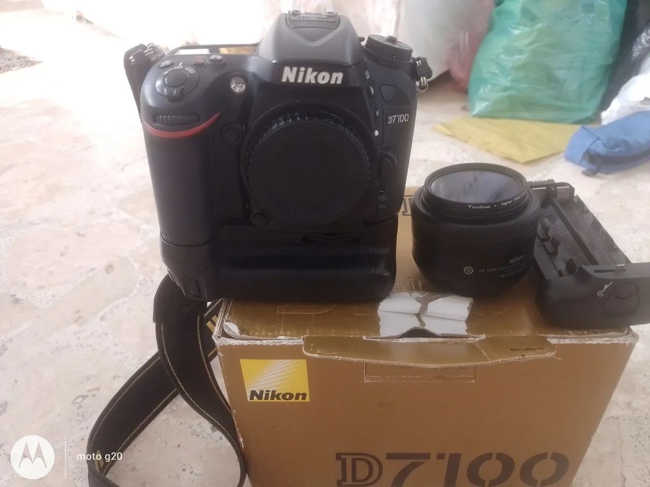 Câmera DSLR Nikon D7100