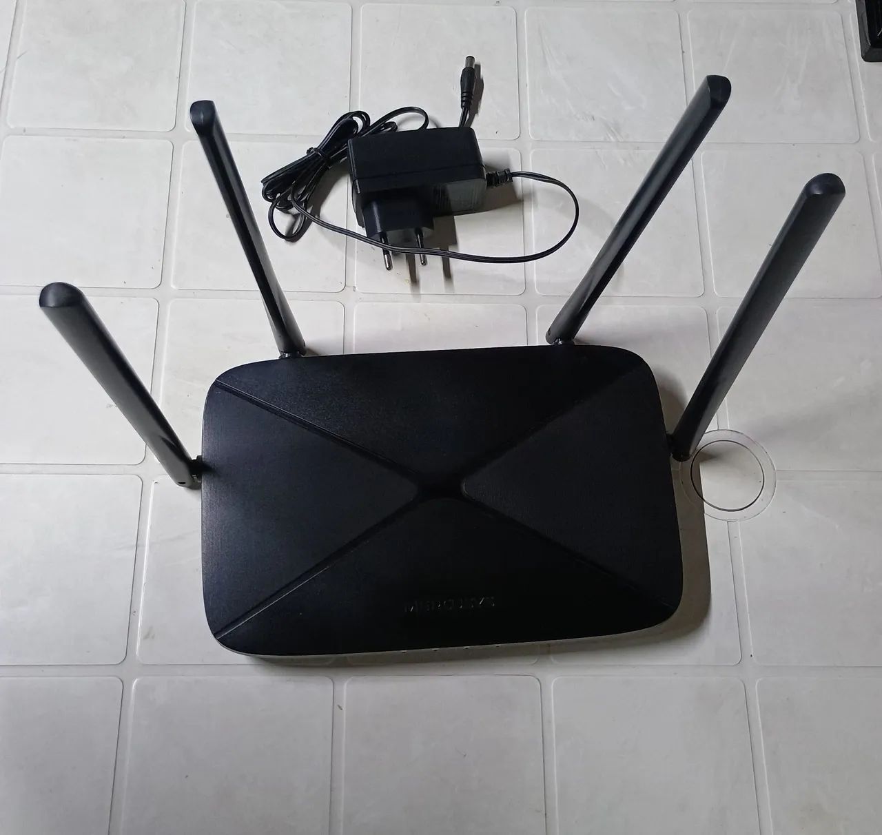 Roteador Wi-Fi 4 Antenas Mercusys AC1200 Dual Band gigabit
