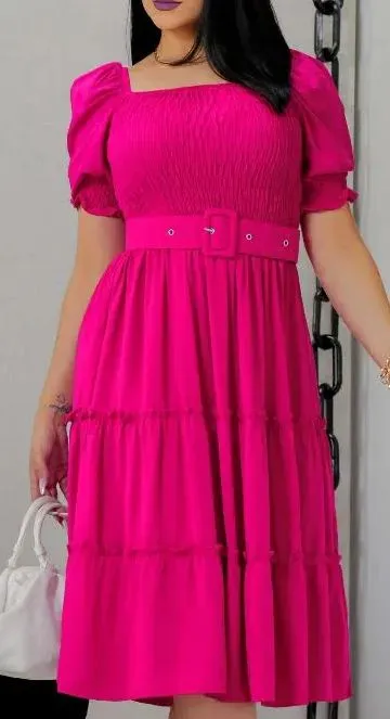 Vestido Midi Rosa com Cinto Elegante