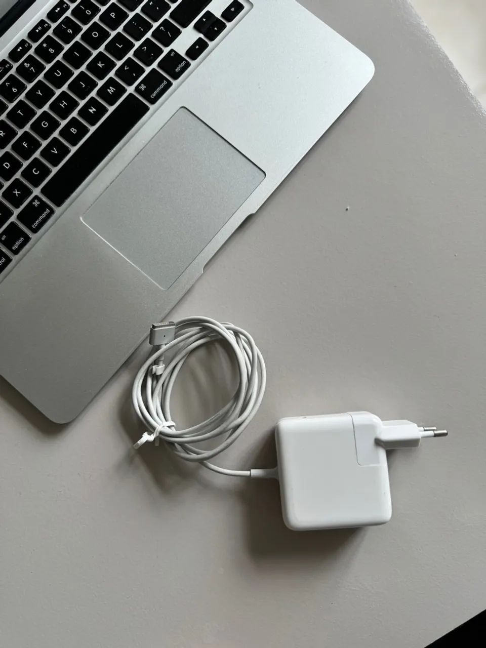 Macbook Air 13 - Prata - 8GB - Foto 3
