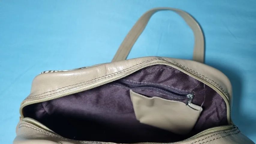 Bolsa de Couro Estilo Cobra Bege - Foto 5