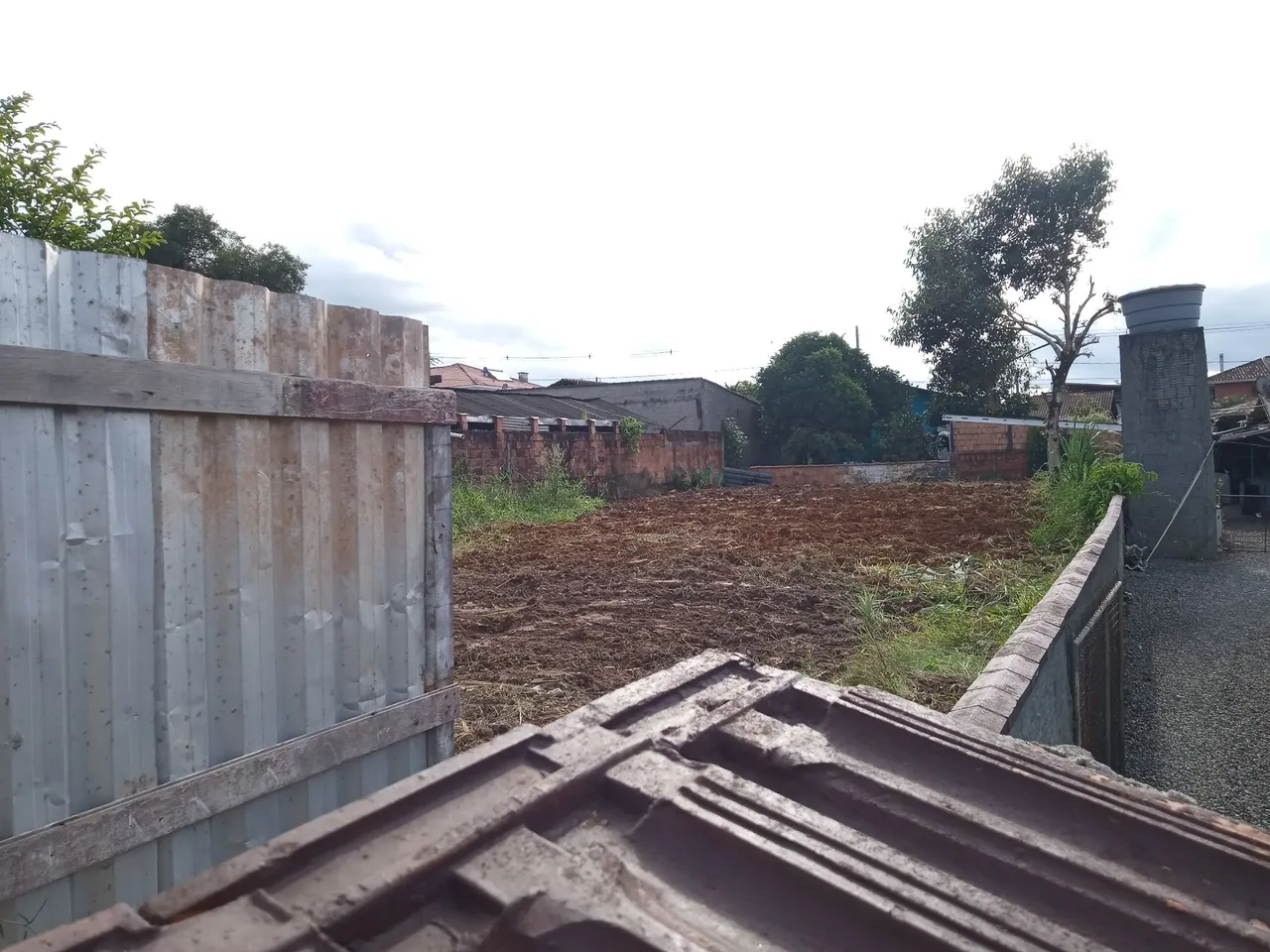Alugasse terreno de 500 metros quadrado