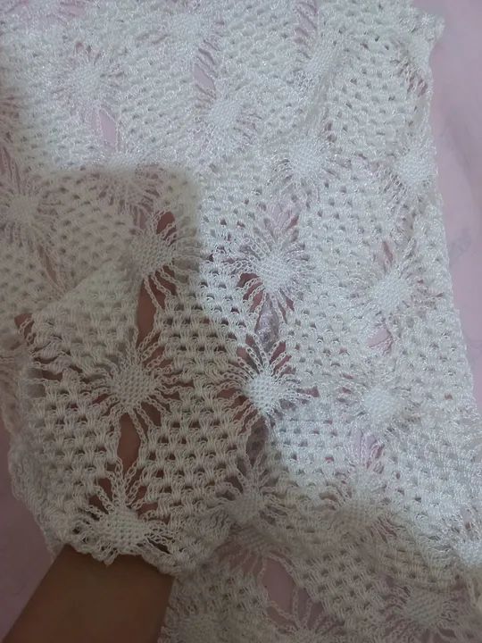 Blusa de crochê branca feminina - Foto 3