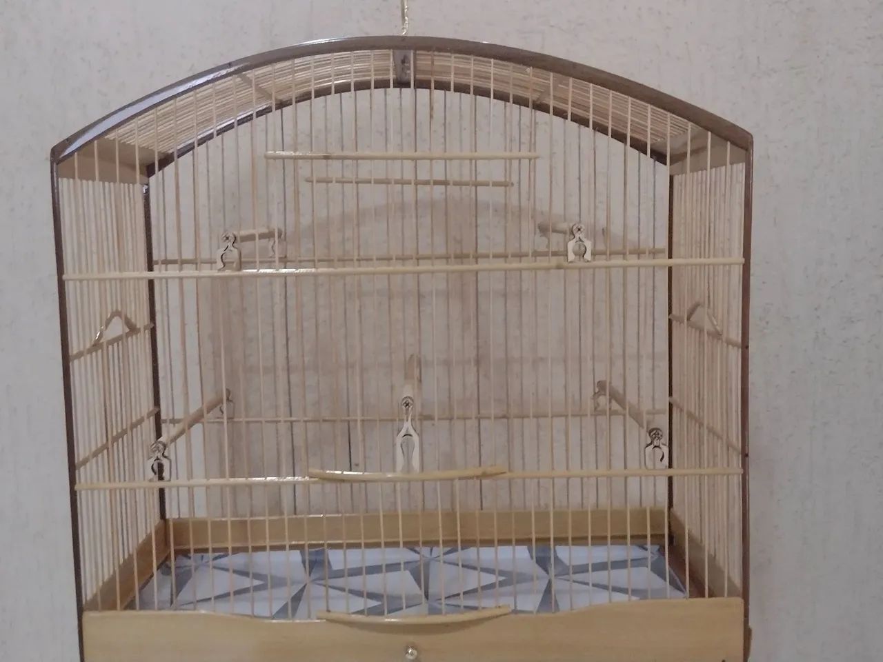 Gaiola parafusada de marfim serve para bicudo, curió, canário e outros - Foto 3