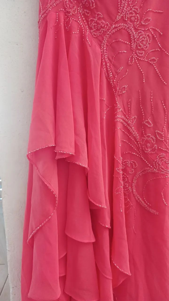 Vestido de festa salmão com pedrarias - Foto 3