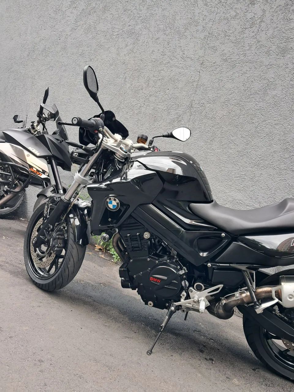 BMW F800r novinha, apenas 34mil km, revisada nós mínimos detalhes, moto na loja beto motos - Foto 2