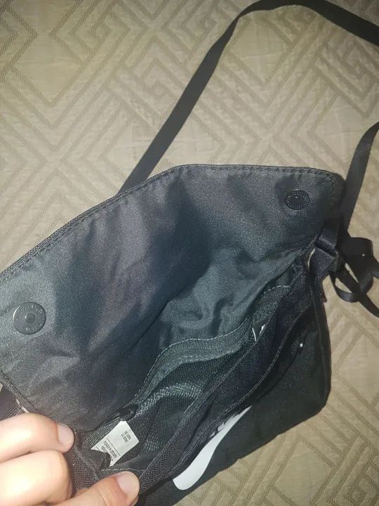 Bolsa Nike Preta transversal  - Foto 2