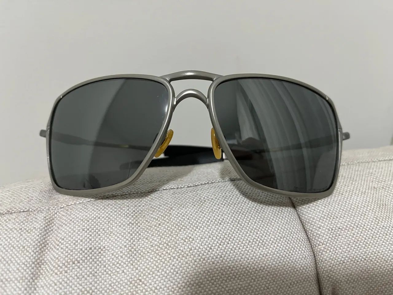 Óculos de Sol Oakley - Titanium - Unissex - Foto 4
