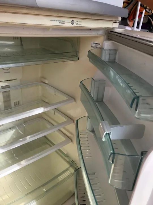 Geladeira Frost Free Usada - Foto 2