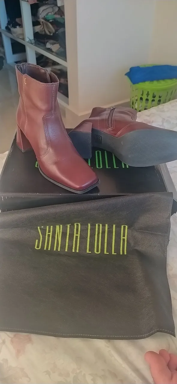 Bota Santa Lolla de couro 34/35