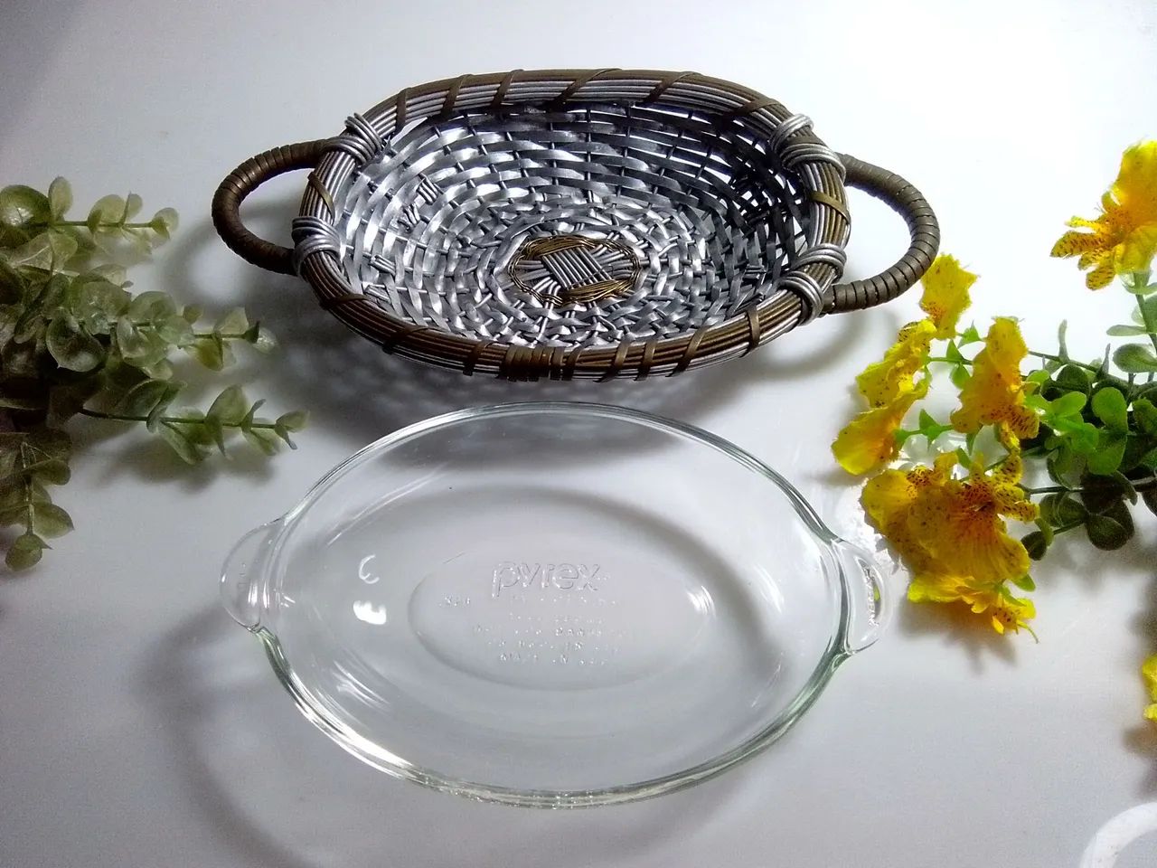 Antigo conjunto tigela e cesta - Pyrex 