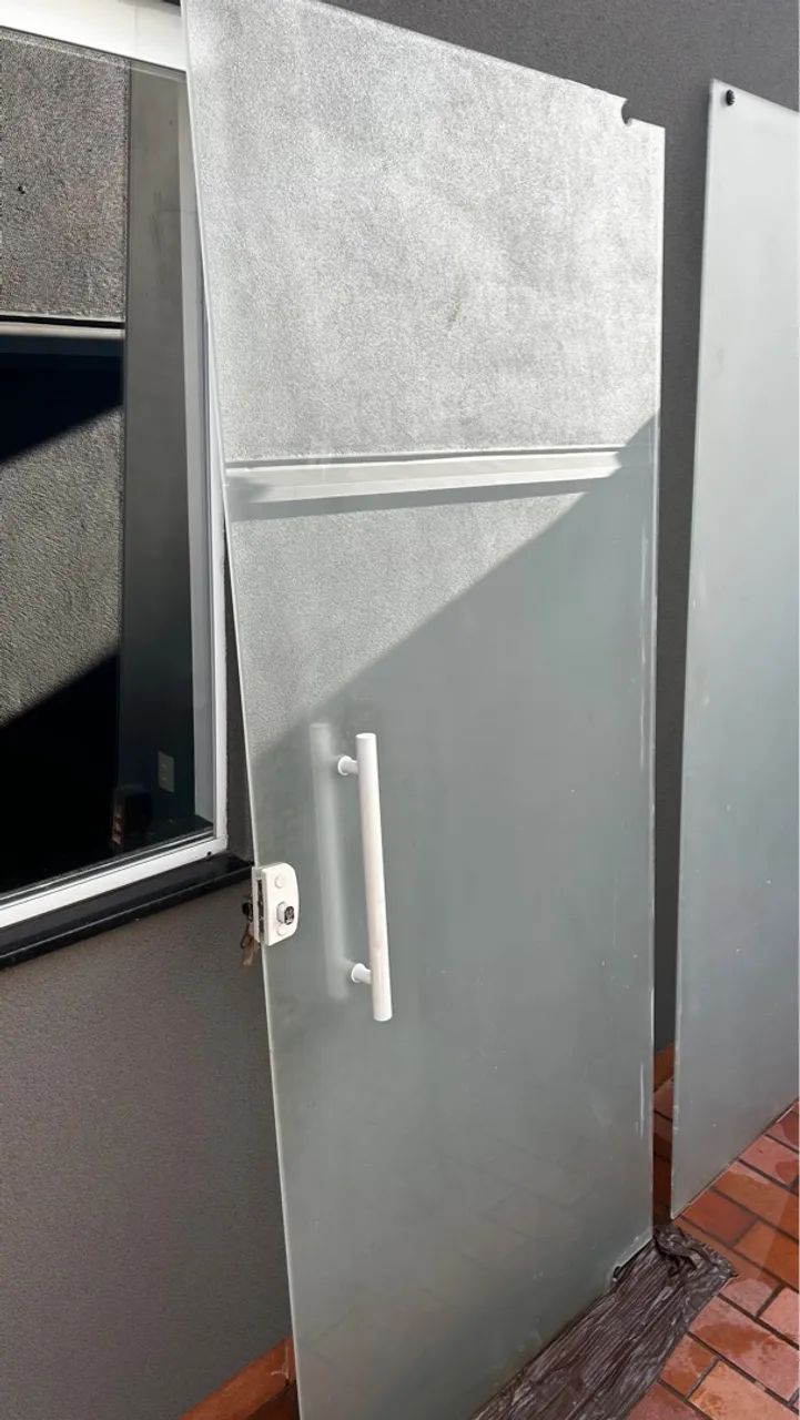 DESAPEGO - Porta de Vidro Temperado64220699513601124
