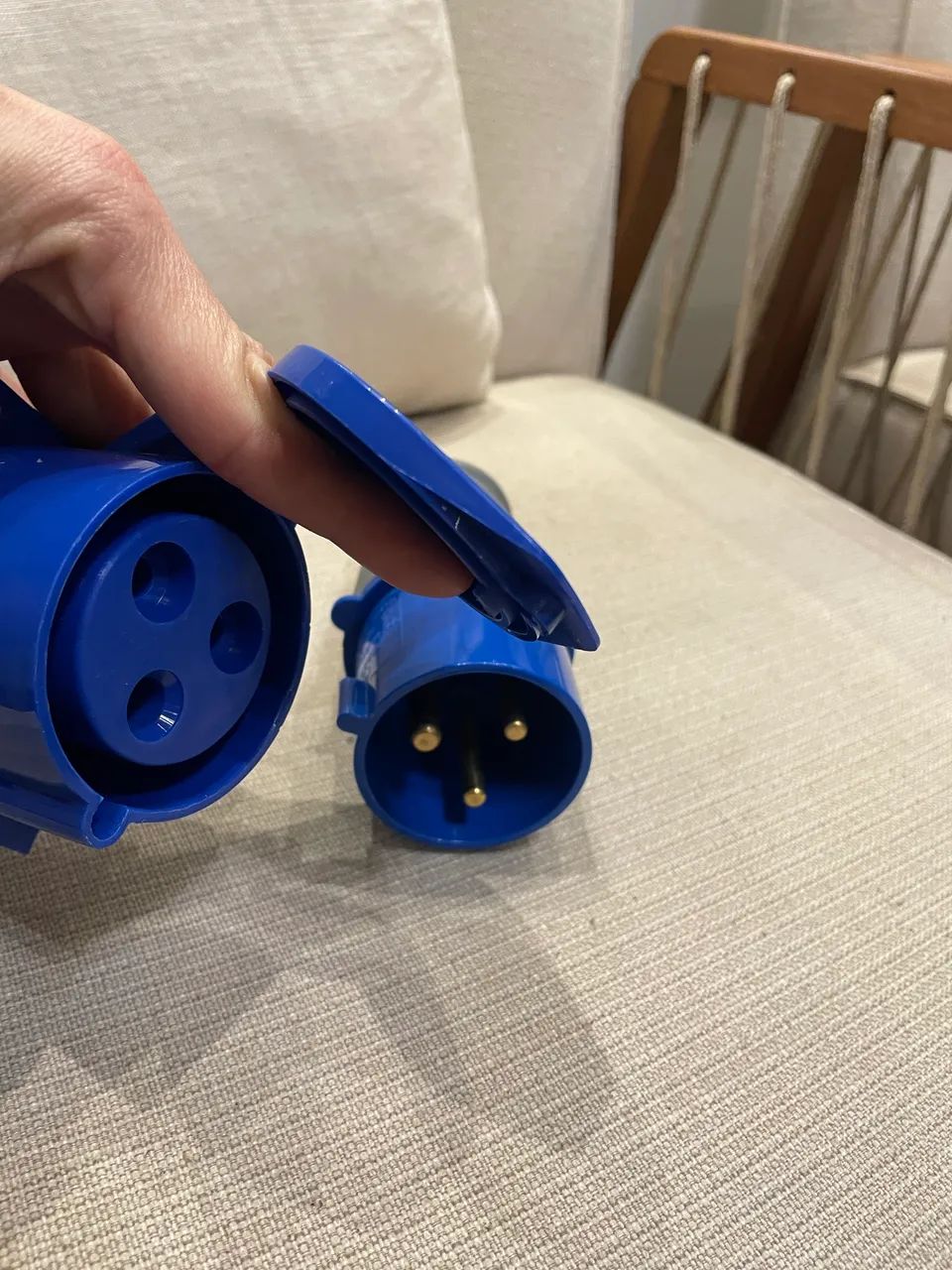 Tomada trifásico 3pinos 32A64842822861569121