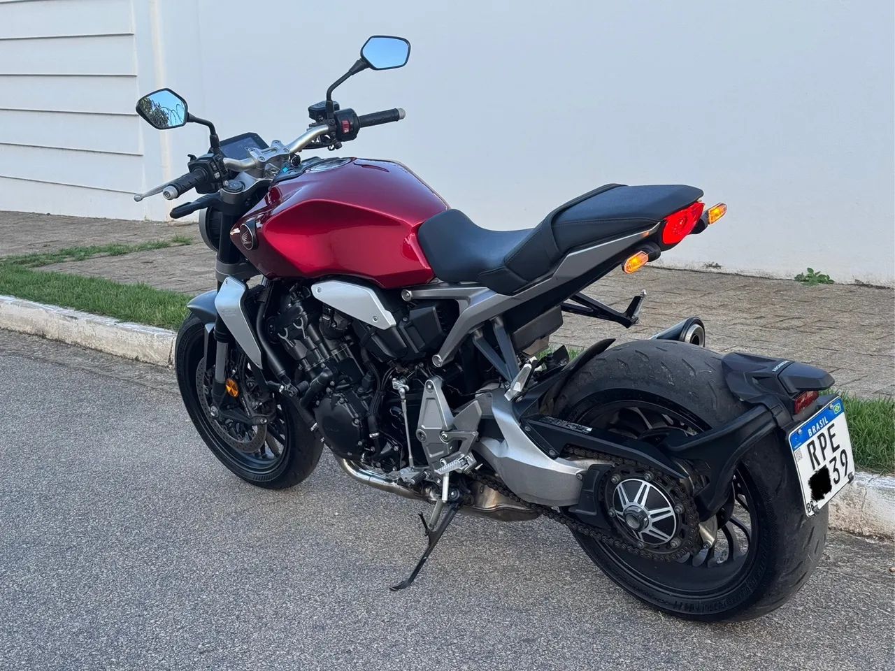 Honda cb 1000R ano 2022 somente 4.800 km! - Foto 3