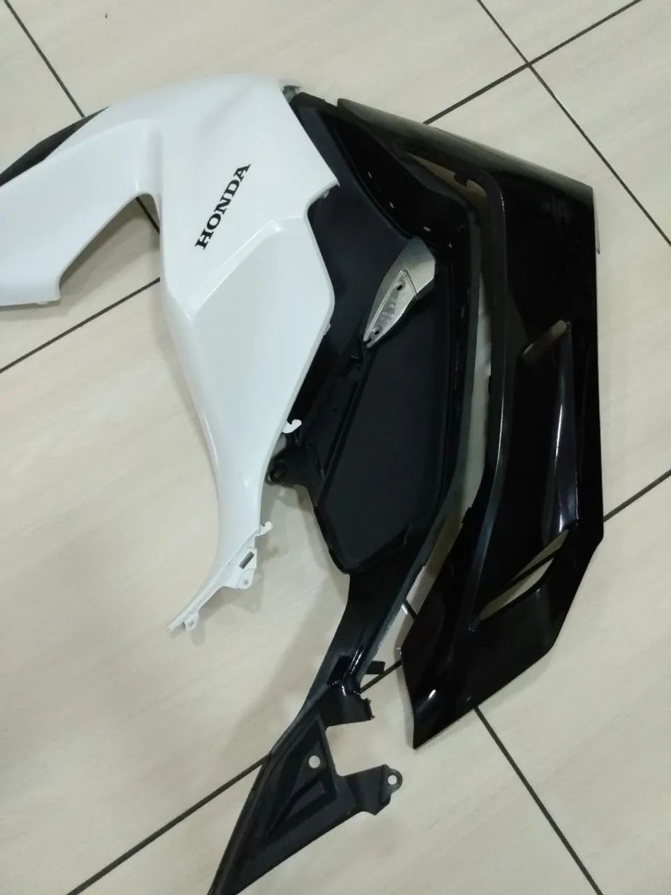 Carenagem Farol PCX 150 2022 Branco Sport Direita original Branco Fosco 