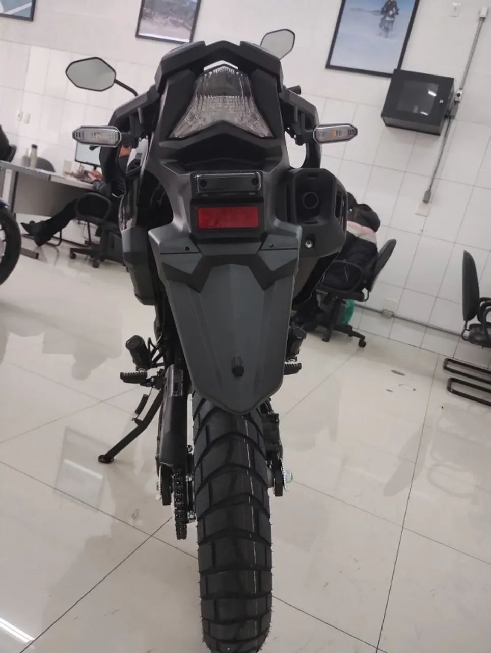 Honda Sahara 300 ABS 0Km, modelo 2026 - Foto 3