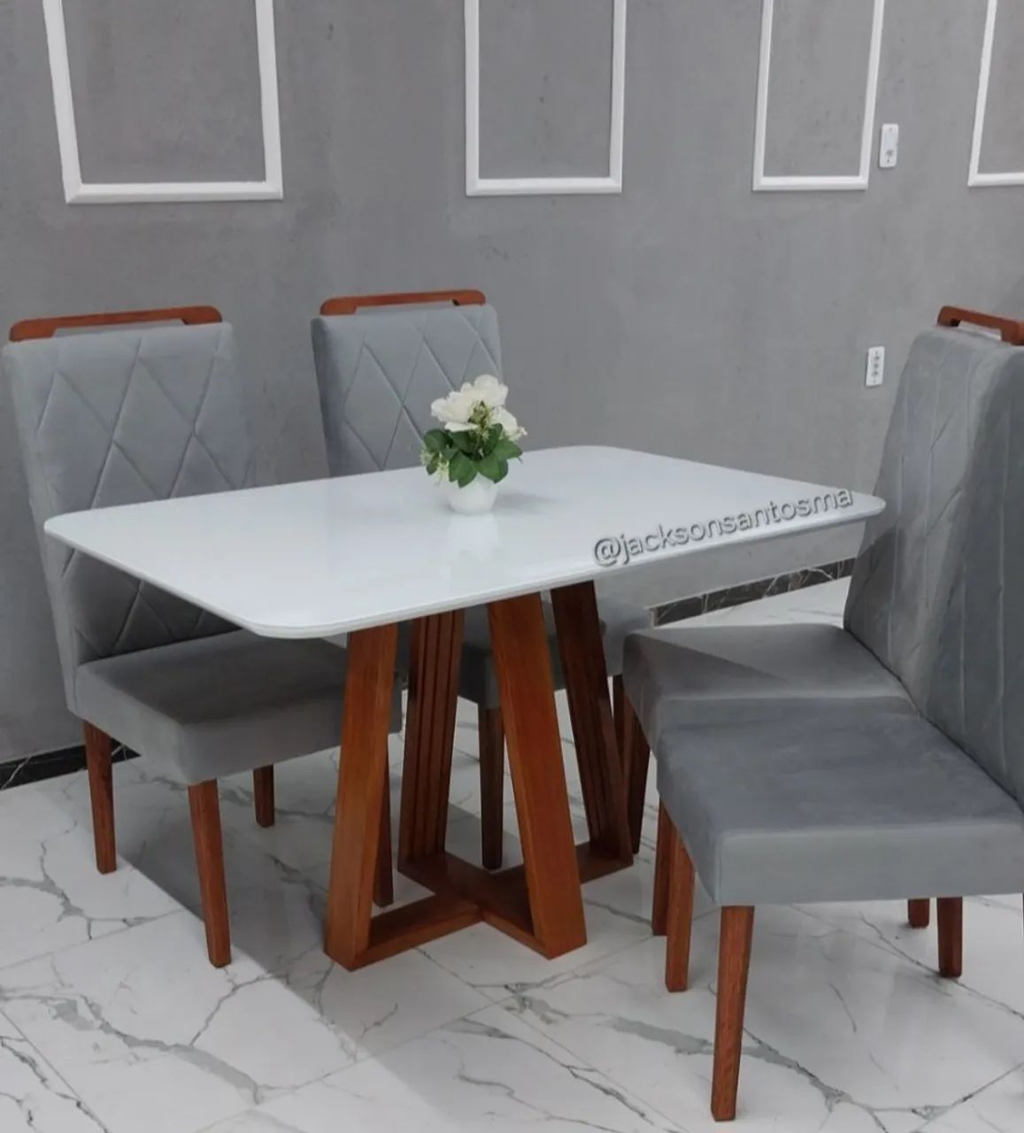 Conjunto Mesa de Jantar com 4 Cadeiras - Foto 2