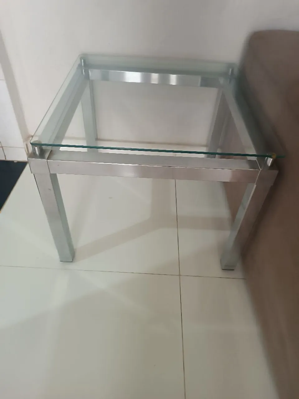 Mesa de Canto em Vidro Temperado e Aço Inox