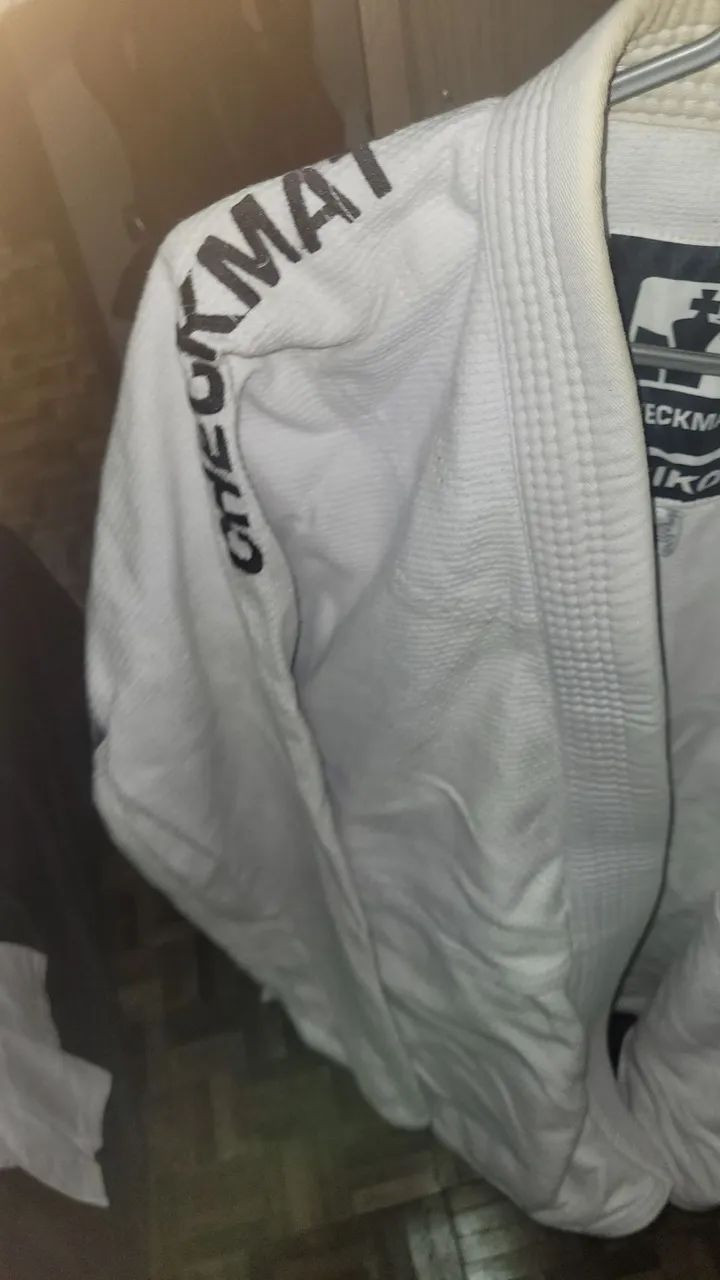 Kimono de Jiu-Jitsu Branco Oficial Check Mat, Usado Poucas Vezes, Otimo Estado - Foto 5