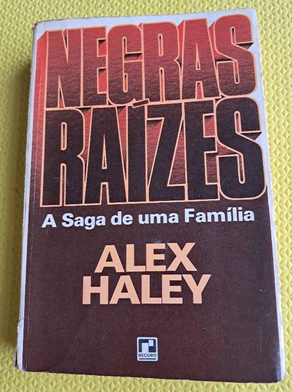 Negras Raízes 