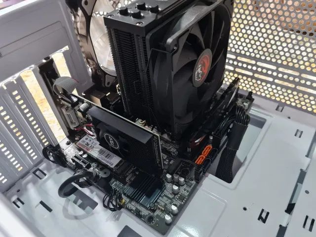 Computador Intel Xeon E5-2620 V3 + 16GB DDR4 + SSD NVMe 256GB - Foto 5