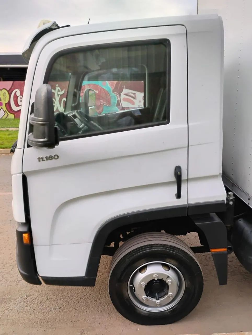 Caminhão VW 11.180...ano 2019...único dono...revisado  - Foto 3