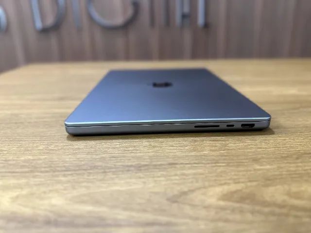 MACBOOK PRO M1 MAX, 64 GB, 2 TB, 14 POLEGADAS, TOUCH ID, IMPECÁVEL