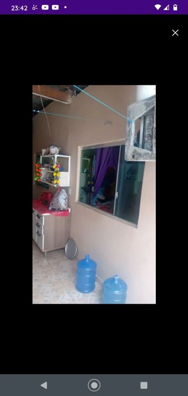 Vende se uma casa