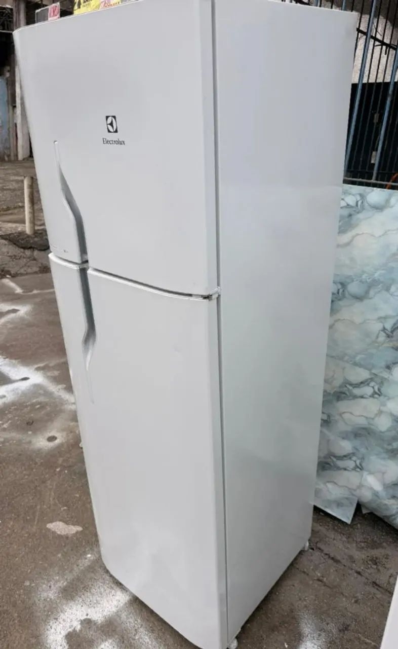 Geladeira Eletrolux 350 litros  - Foto 3