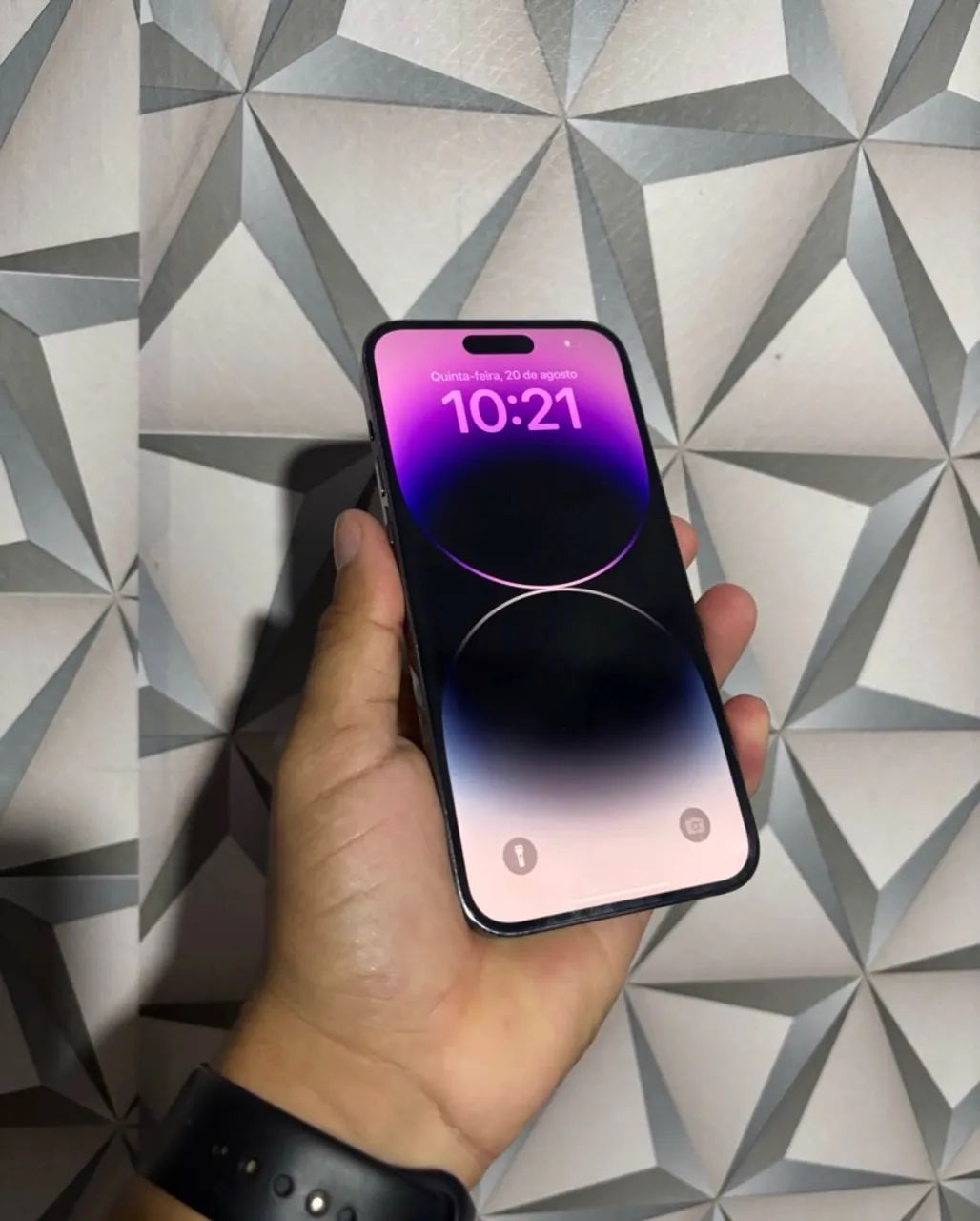 Vendo ou troco iPhone 14 Pro Max novo 