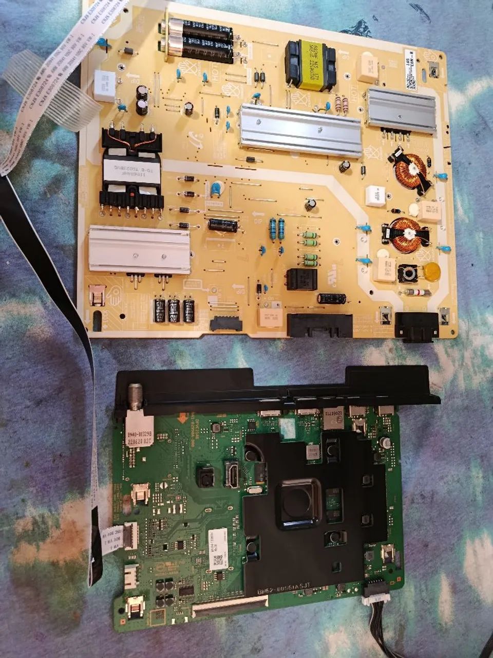 Kit TV Samsung un65bu8000  - Foto 3