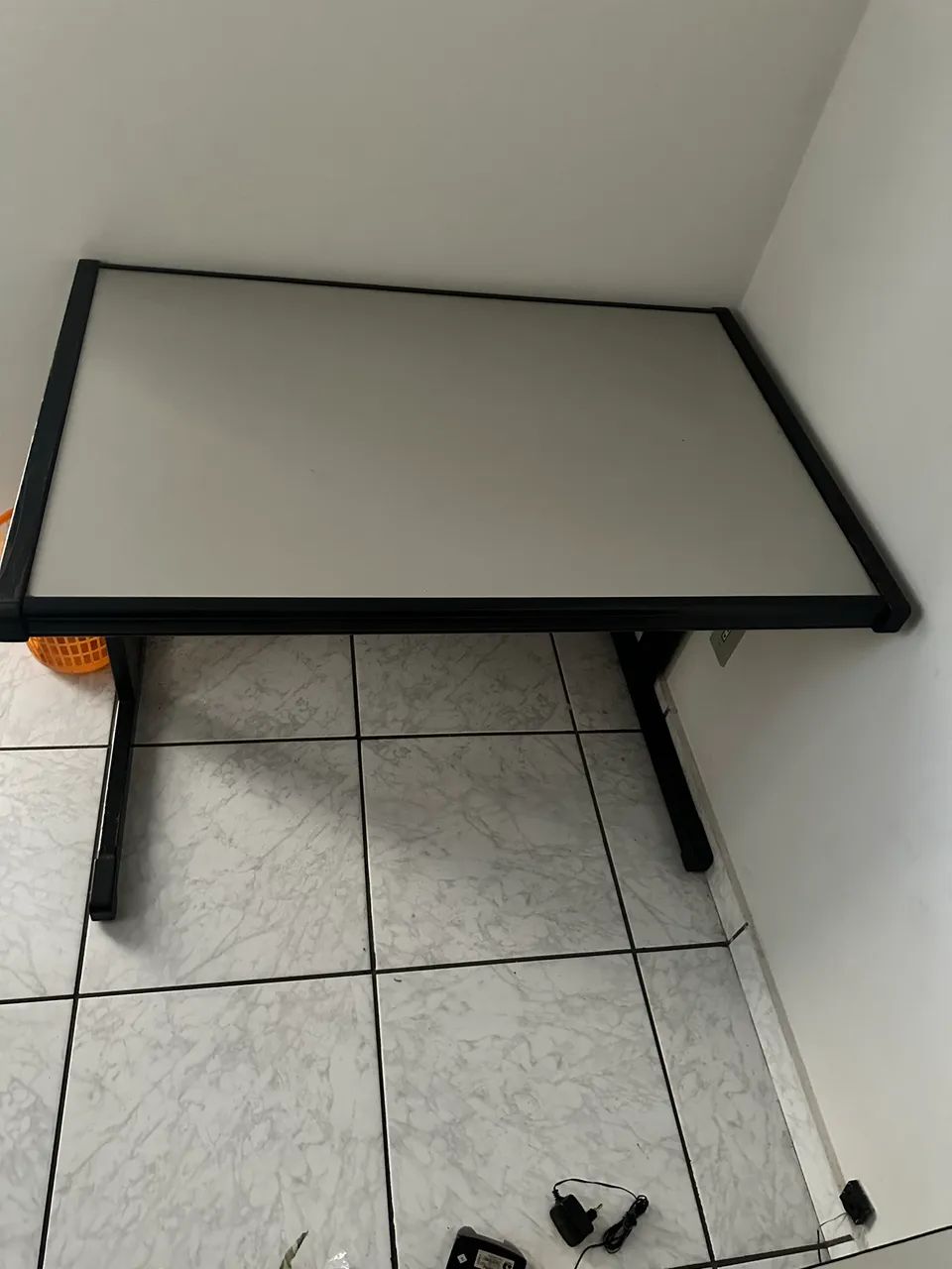 4 escrivaninhas e 2 arquivos - Foto 3