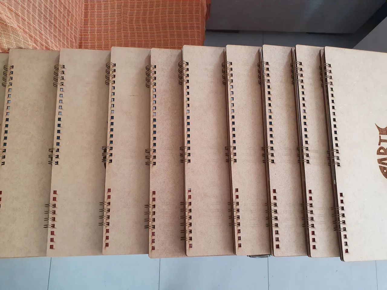 Capa dura de Cardápio de restaurante  - Foto 2