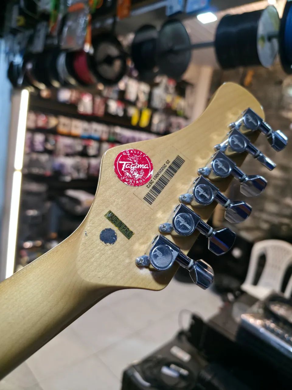 Guitarra TAGIMA 530 - Foto 3
