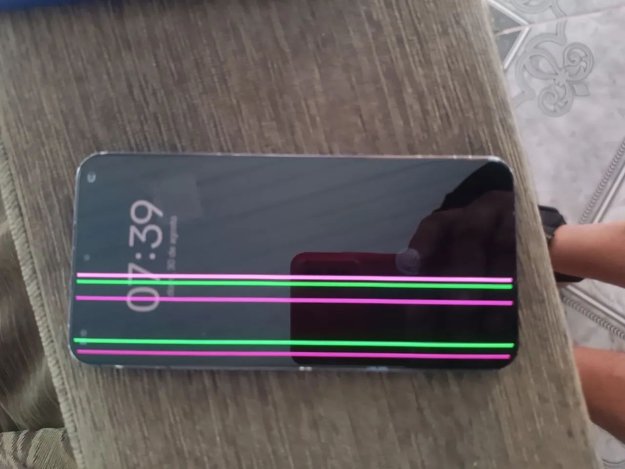 Galaxy s22+ com linhas  - Foto 2
