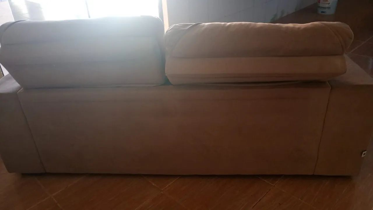 Sofá retrátil usado